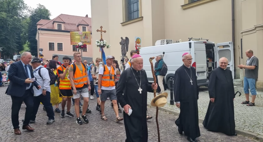 Pielgrzymi ruszyli na Jasną Górę! [ZDJĘCIA]