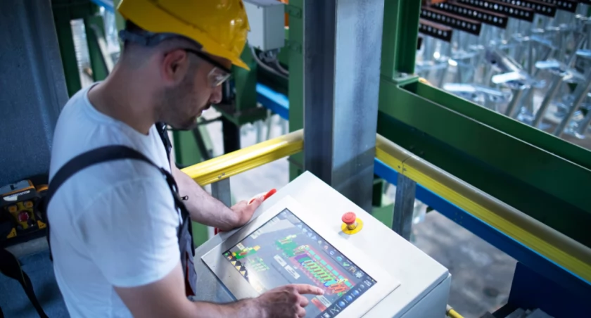 Prasa krawędziowa - innowacje i nowe technologie w przemyśle.