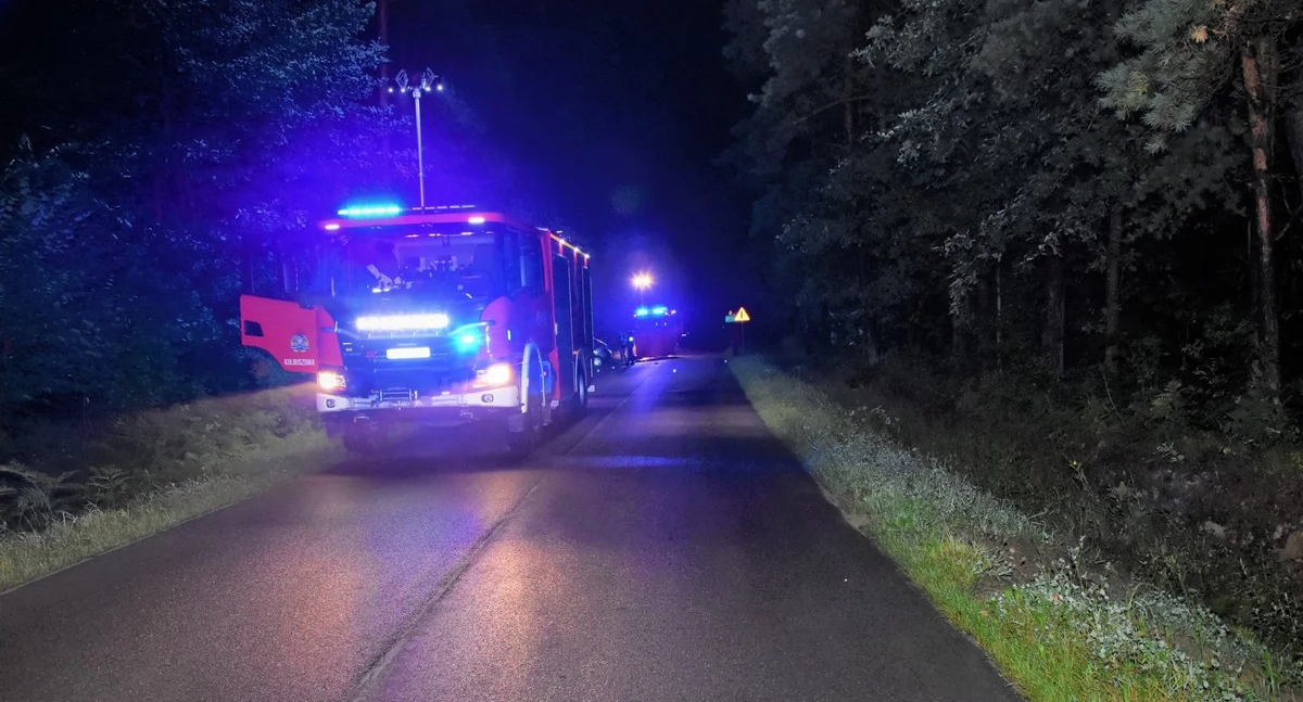 Stracił panowanie nad pojazdem i wjechał w rowerzystę. Życia 22-latka nie udało się uratować 