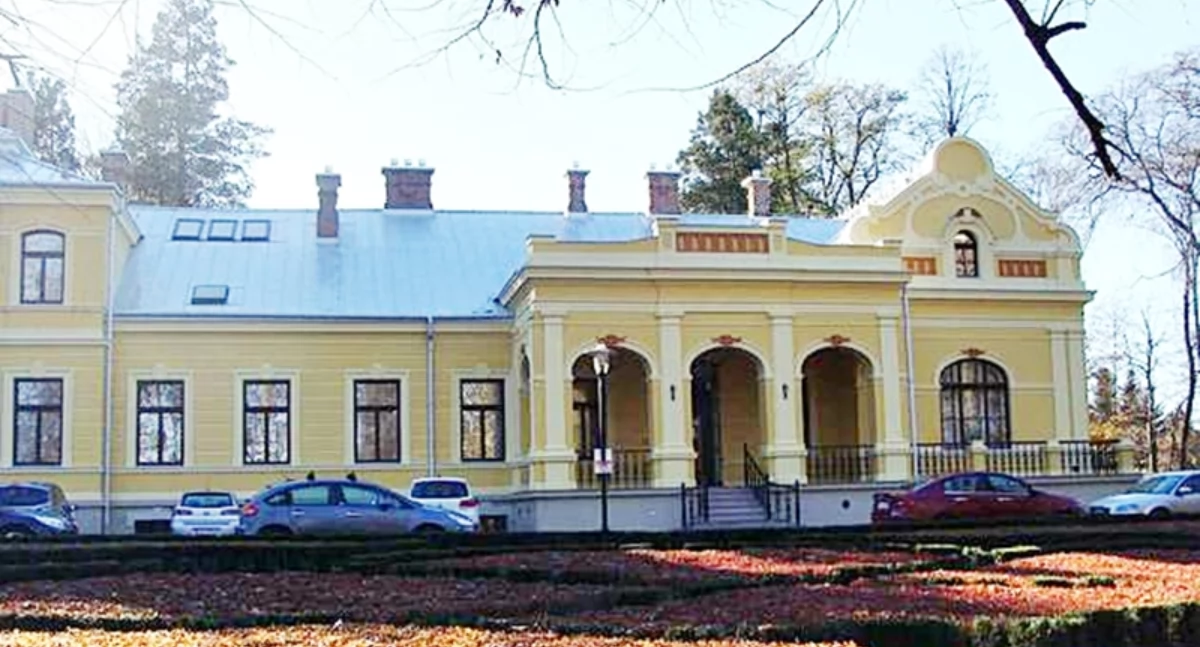 Kolejne prace konserwatorskie w pałacu