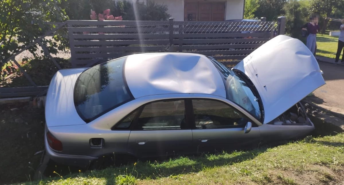 Uderzył w ogrodzenie. Miał w organizmie ponad 3 promile 