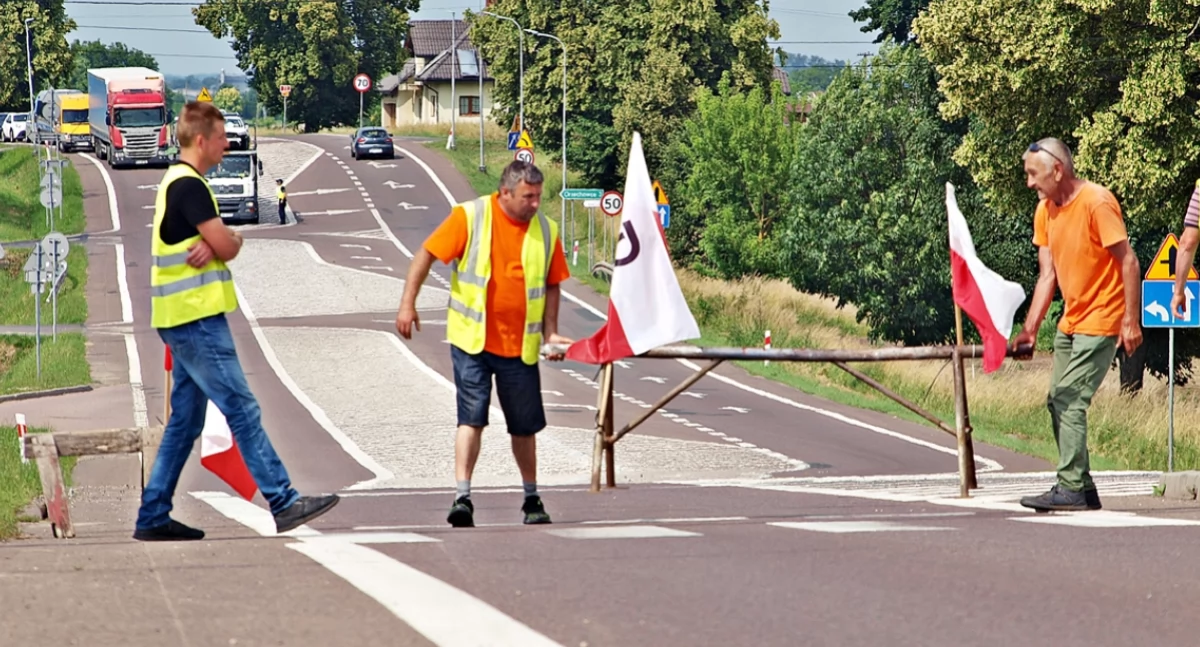 Władze gminy Żurawica oddadzą protestujących do sądu