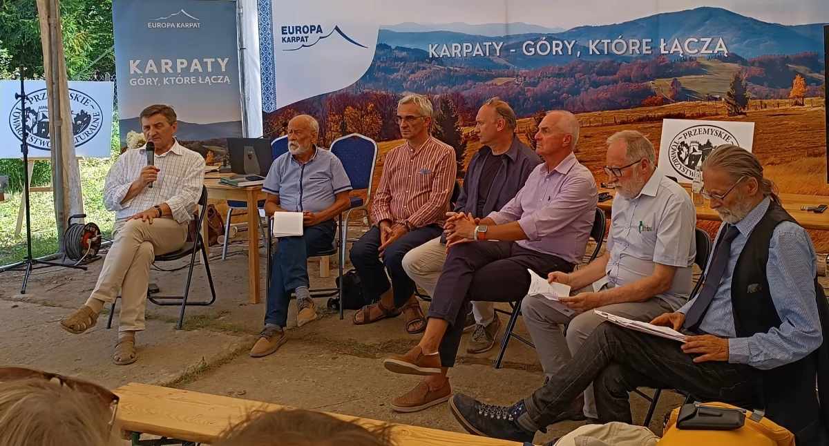 O Karpatach i twardej polityce [ZDJĘCIA]