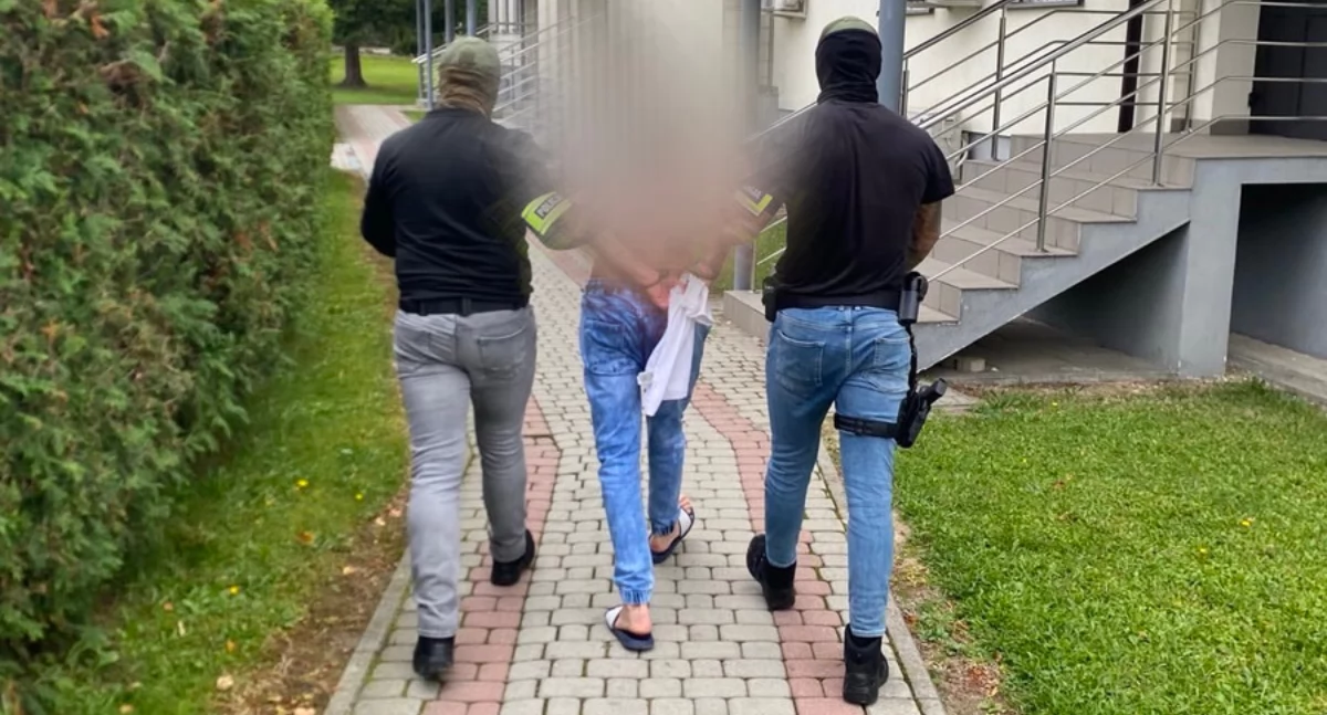 Podejrzany o usiłowanie zabójstwa ukrywał się m.in... w domku letniskowym w Bieszczadach