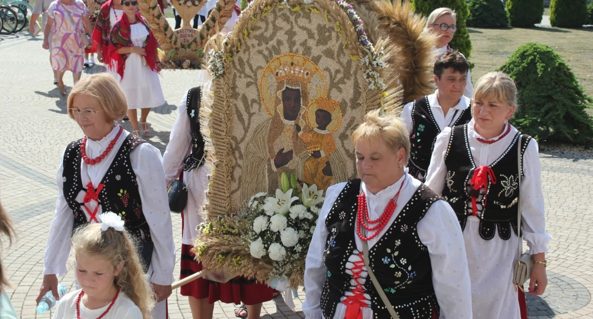 Dziękowali za owoce pracy rolników
