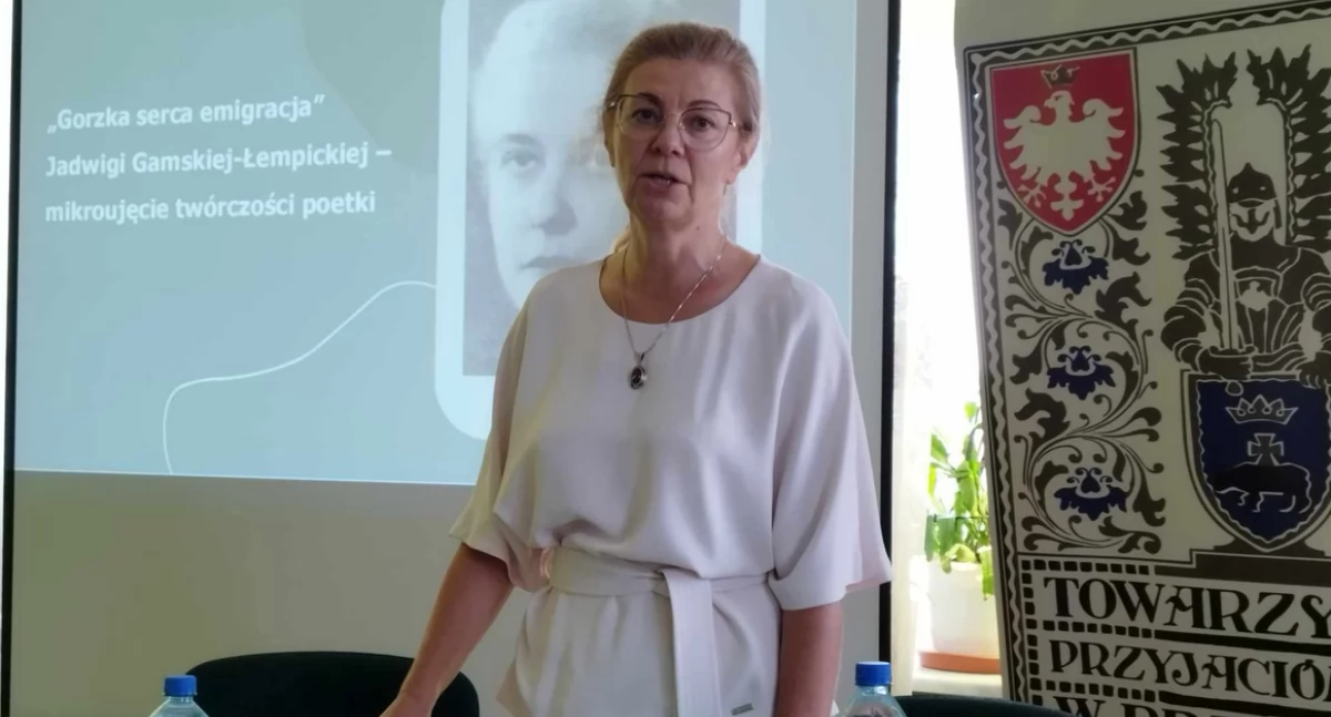 Poetka smutku i nostalgii w TPN