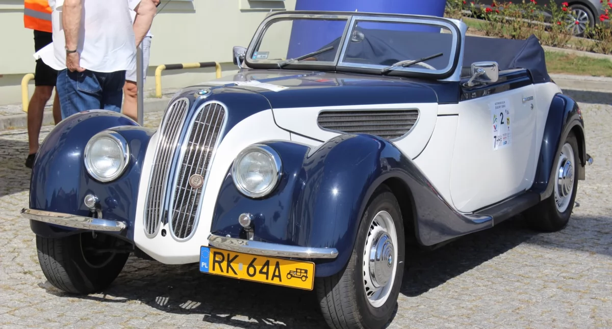 Wielka gratka dla miłośników oldskulowych automobilów