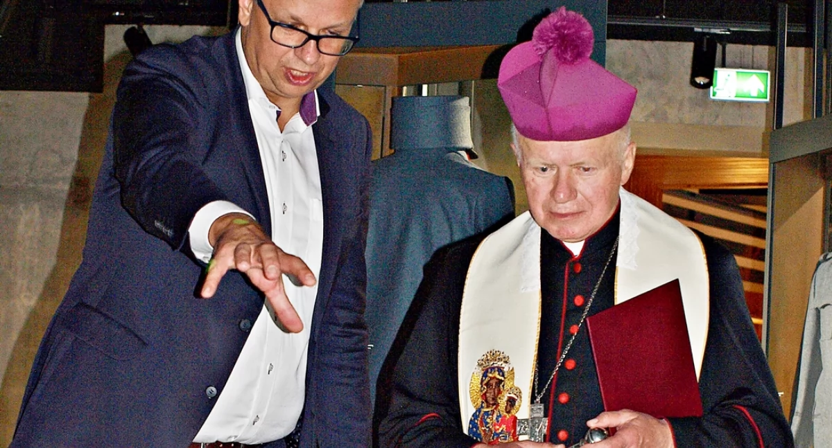 Obskurny „bunkier” przeszedł do historii