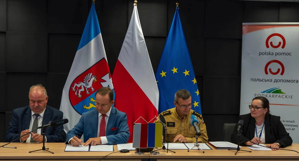 Będą szkolenia dla strażaków i specjalistyczny sprzęt. Podkarpacie kolejny raz pomaga Ukrainie w trudnym czasie