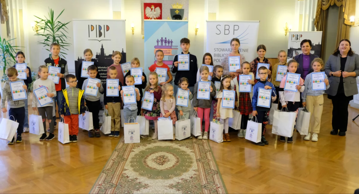 33 dzieci przeczytało 677 książek