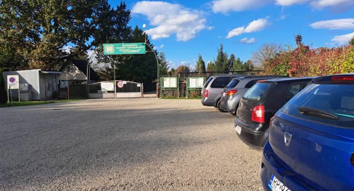 Działkowcy doczekali się parkingu. Inwestycja z BO gotowa [ZDJĘCIA]