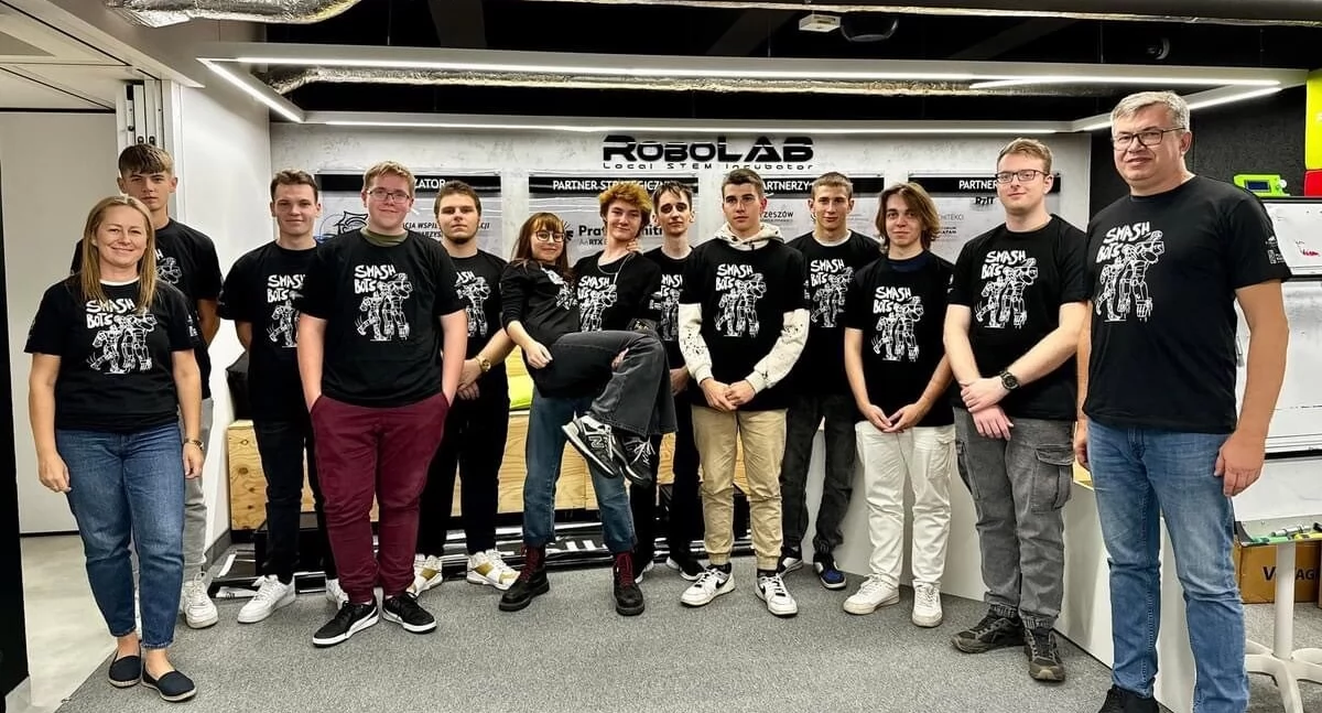 Zbudują własnego robota, startując w Xchallenge? [ZDJĘCIA]