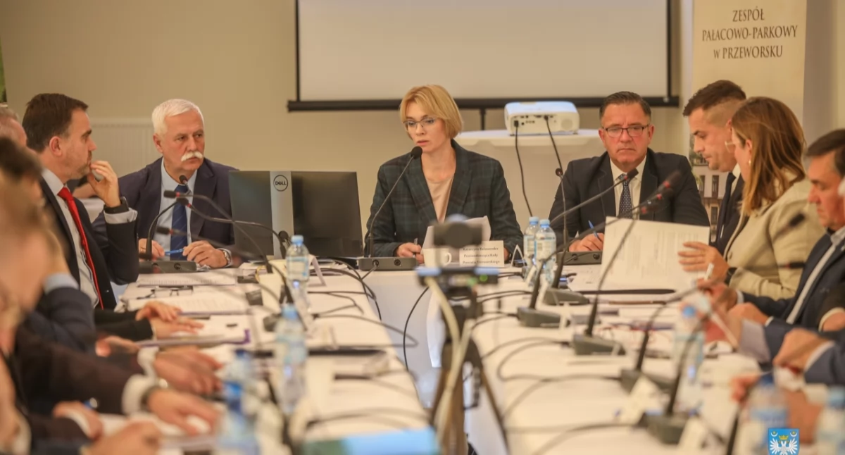 Radni znaleźli pieniądze dla szpitala. Pożyczka przegłosowana 
