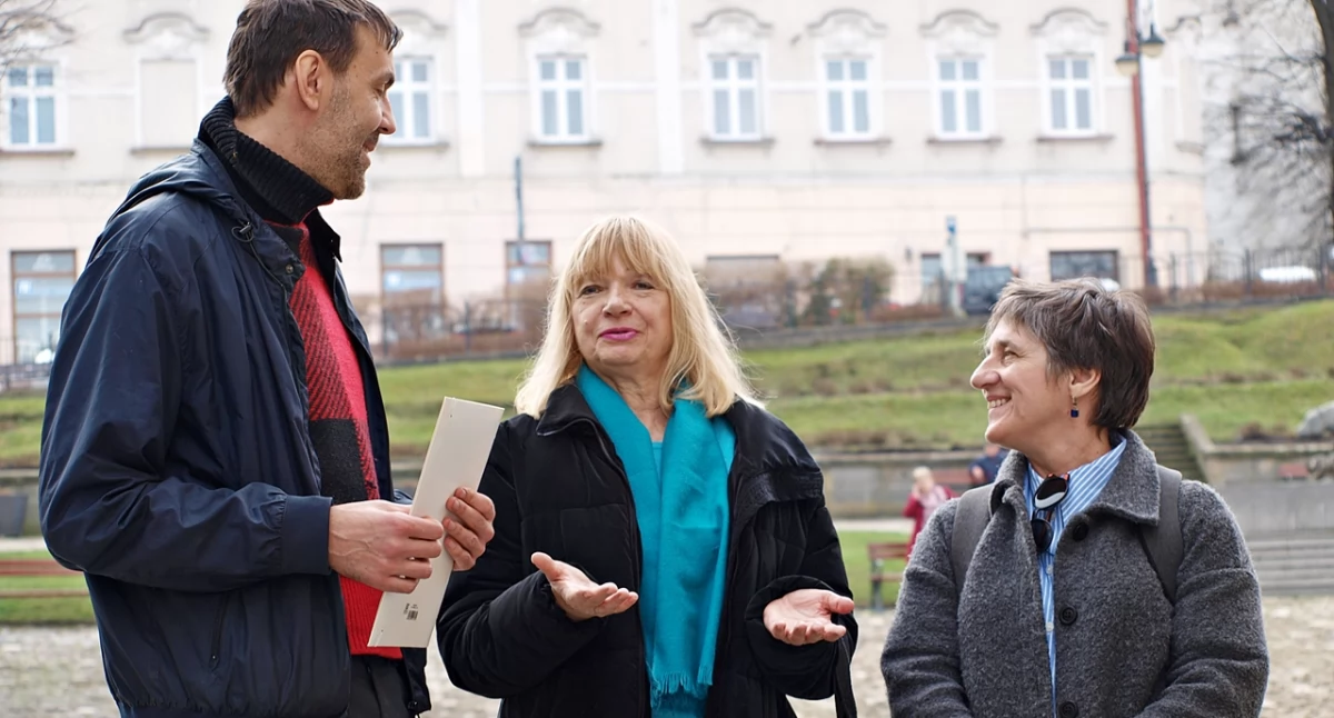 Przebudowa nadsańskiego wybrzeża strzeżona niczym skarbce Watykanu