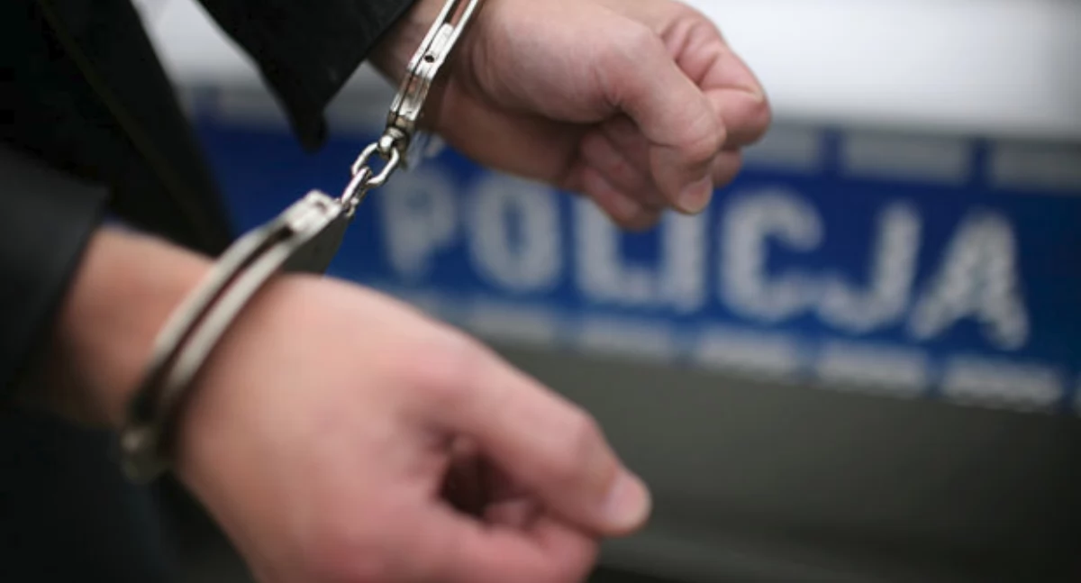 Chciał ukraść skarbonki z kaplicy przy Rogozińskiego