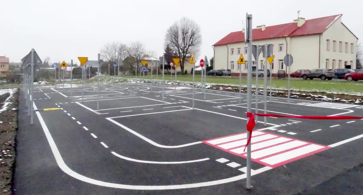 Najmłodsi zyskali miasteczko ruchu drogowego