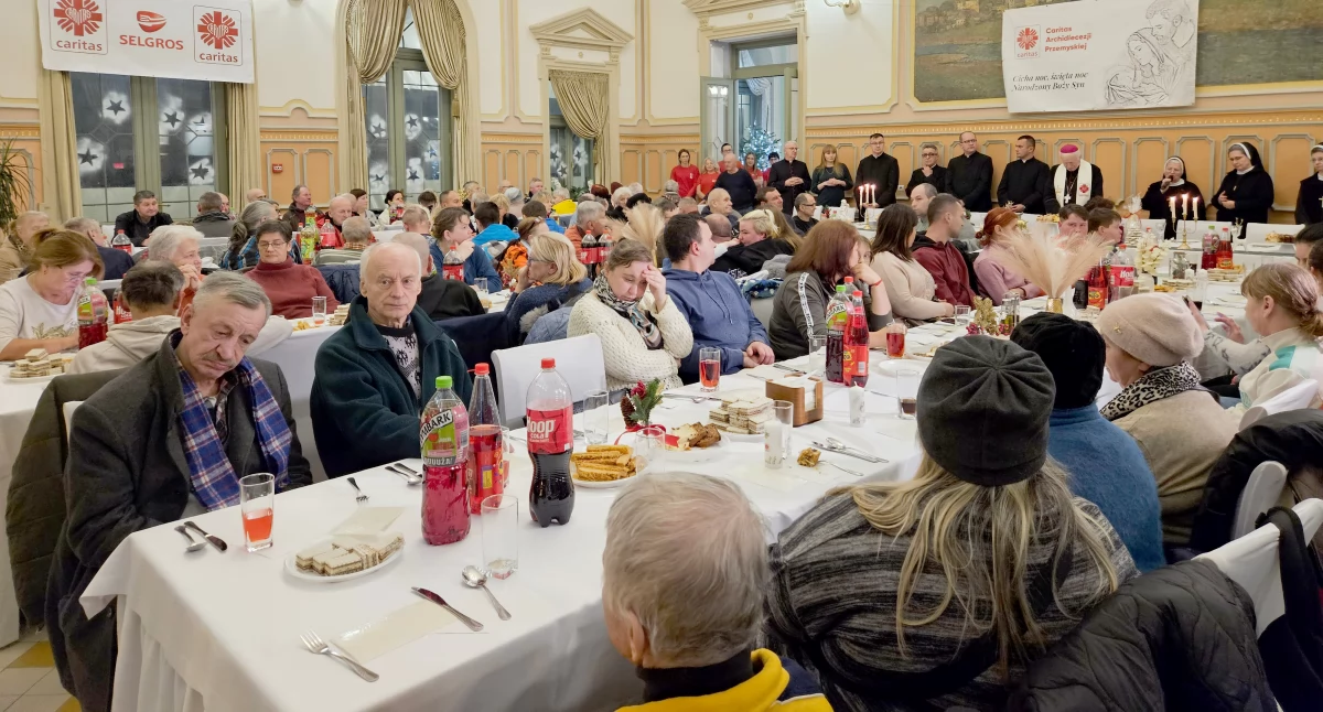 Caritas zaprosiła do wigilijnego stołu