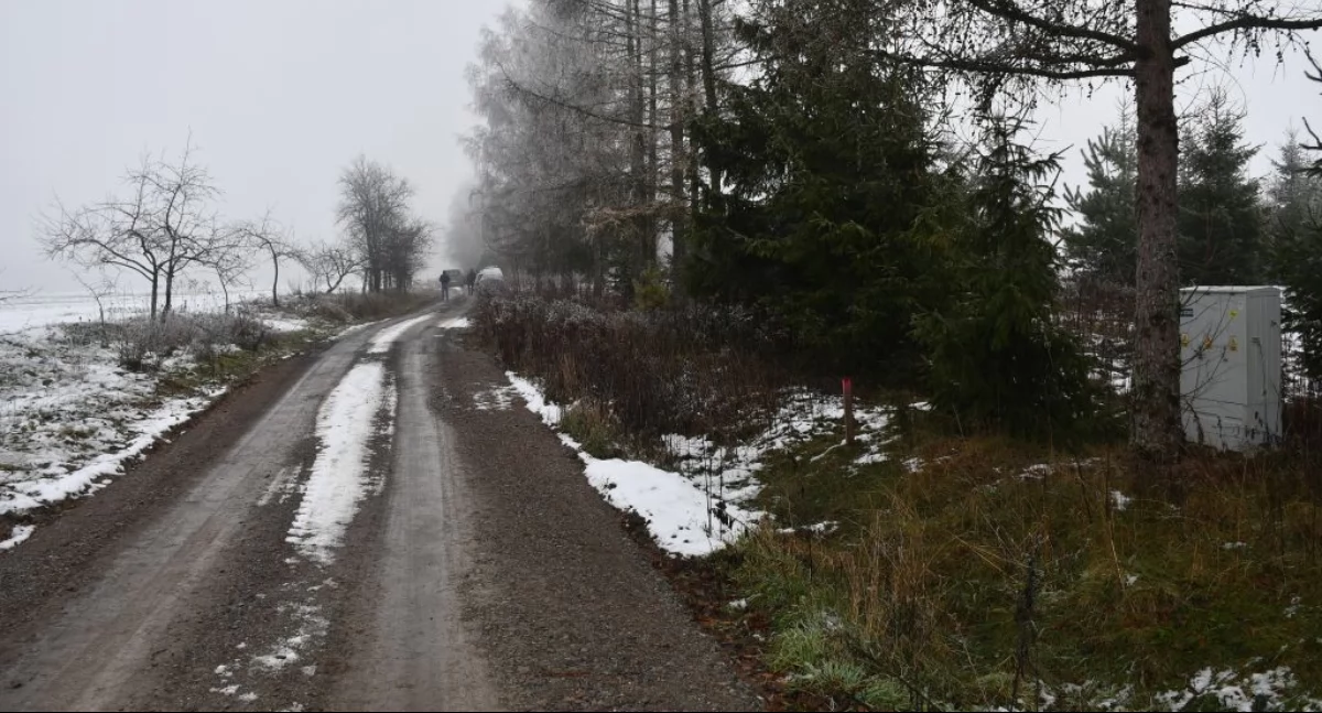 Policja poszukuje świadków śmiertelnego potrącenia 64-latka w Radawie 