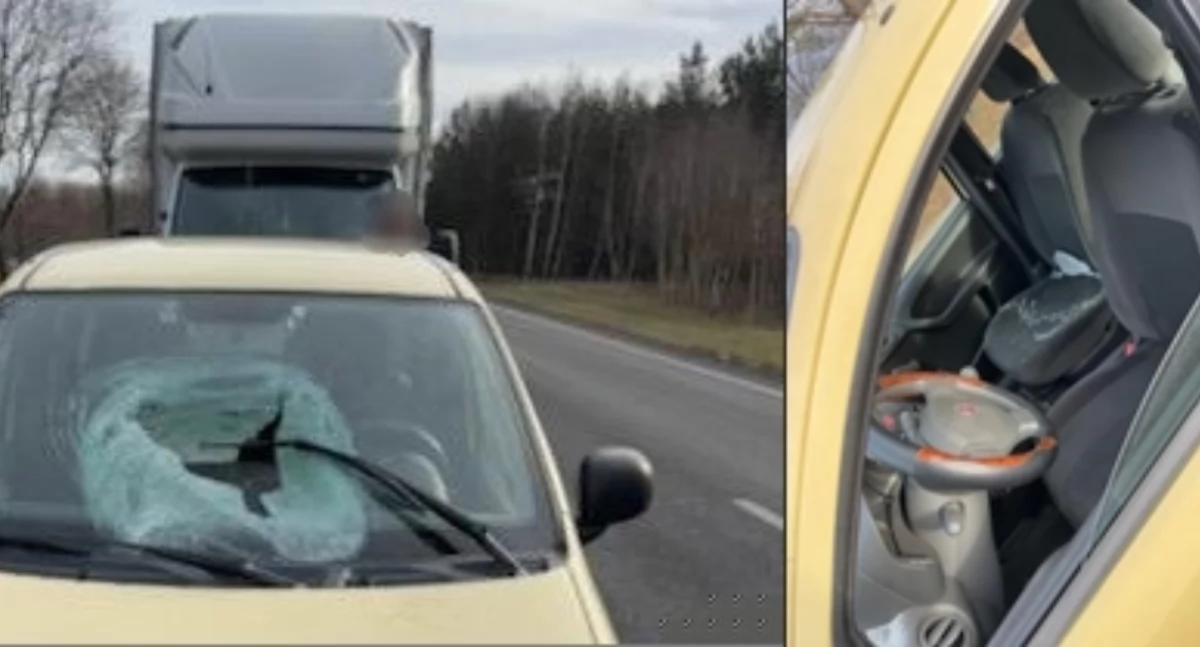 Spadająca z busa bryła lodu uszkodziła fiata. Kierująca nim kobieta trafiła do szpitala