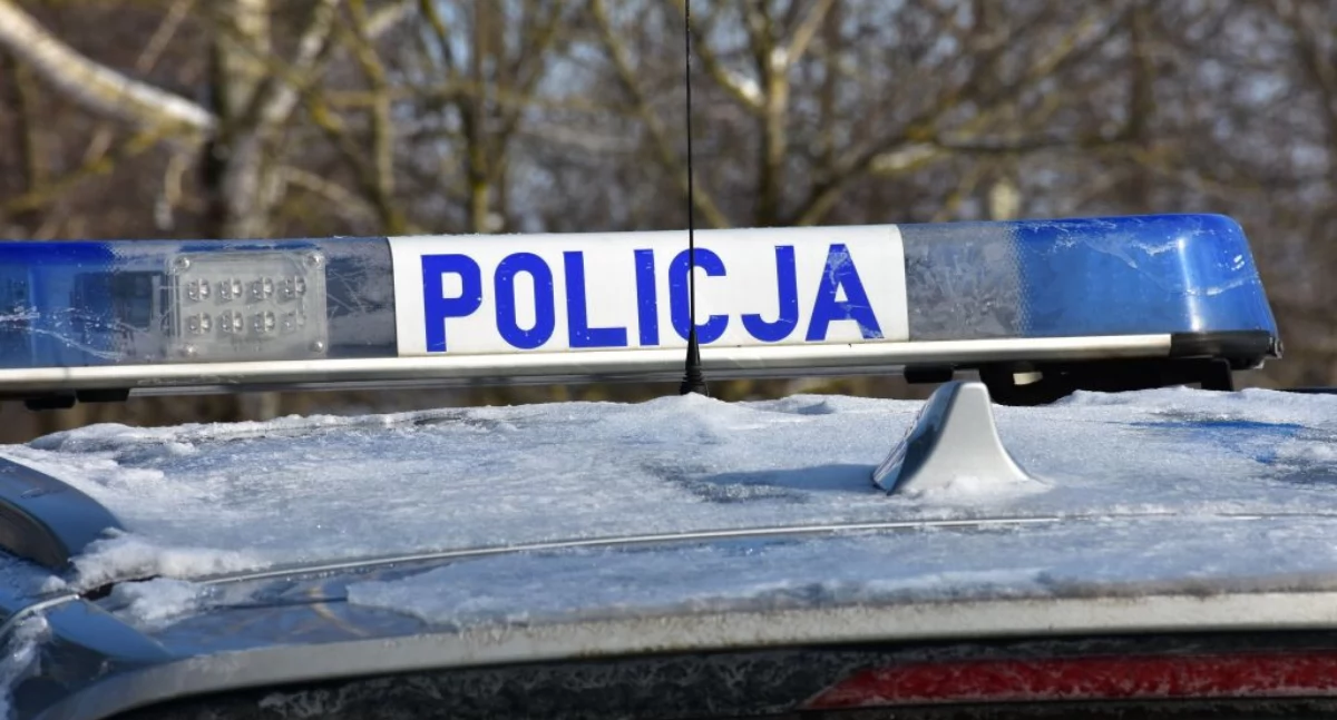 52-latkowi groziło zamarznięcie. Spędzał noc w garażu, mając blisko 2,5 promila w organizmie