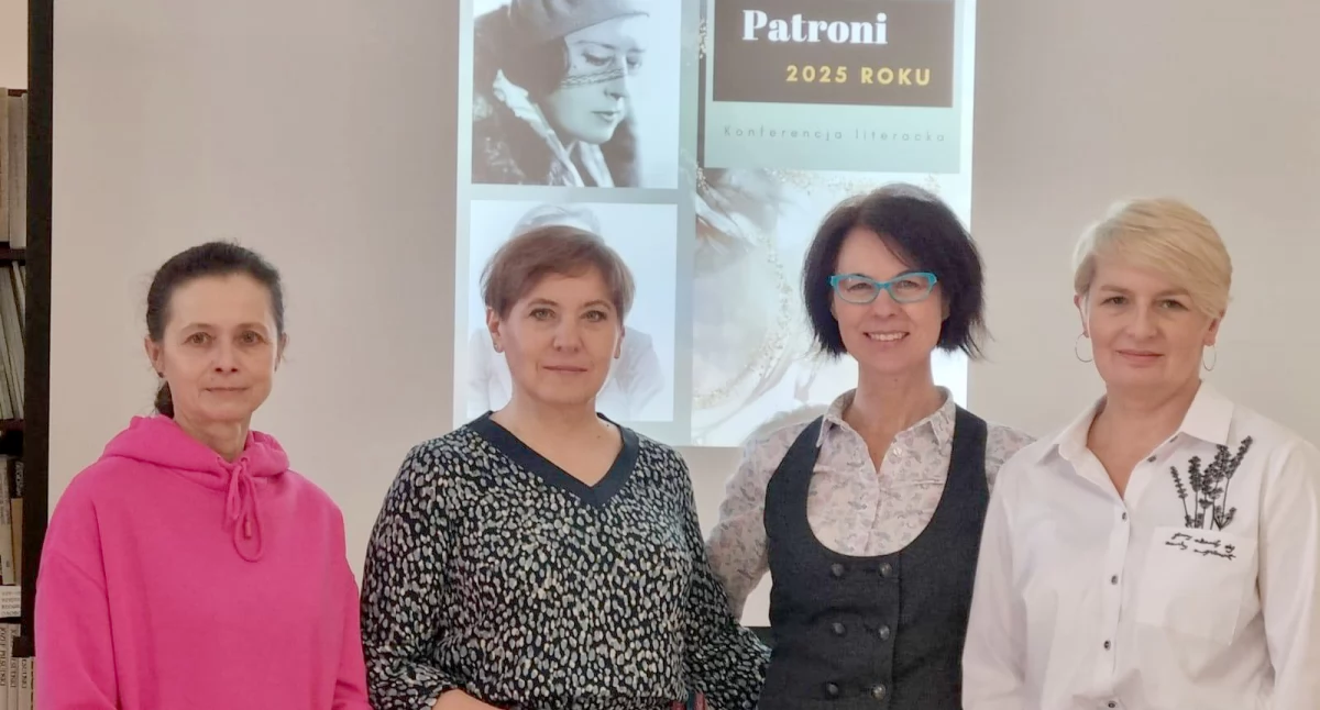 O wsi nie tylko wesołej, wielkich miniaturach i szklanych domach. Literaccy patroni 2025 roku – konferencja w PBW w Przemyślu [ZDJĘCIA]