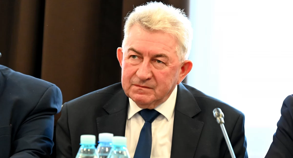 Roszady personalne w Zarządzie Rady Powiatu. Szkoła za Zaborniaka