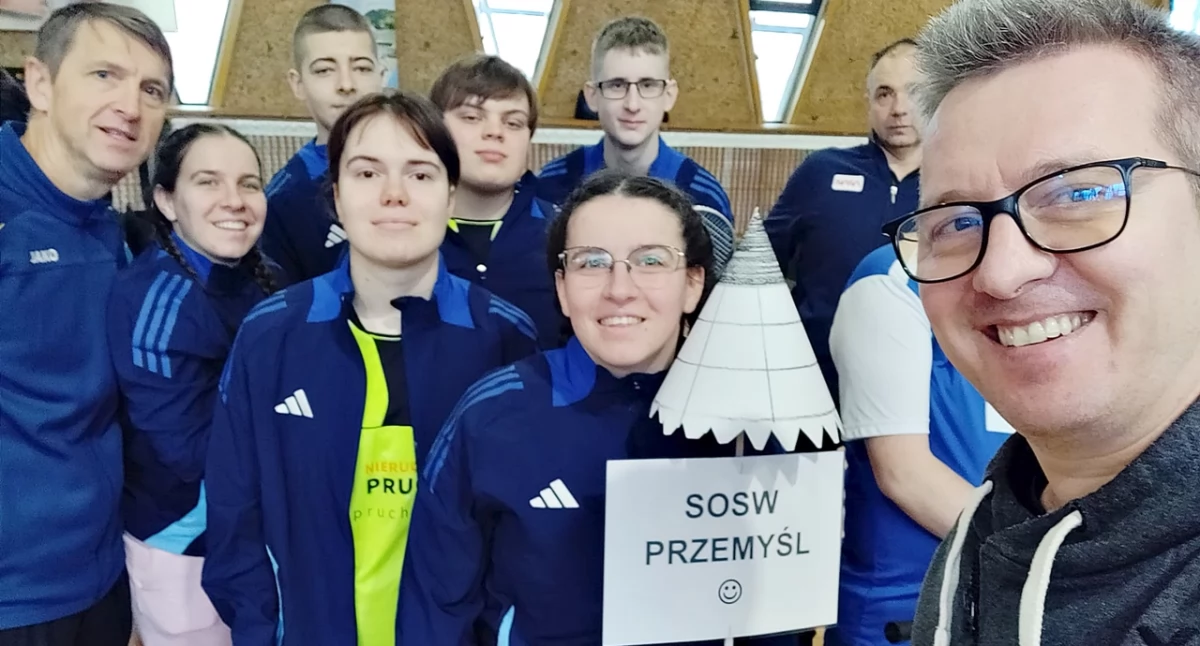 Całe badmintonowe podium dla uczennic SOSW nr 1 w Przemyślu [ZDJĘCIA]