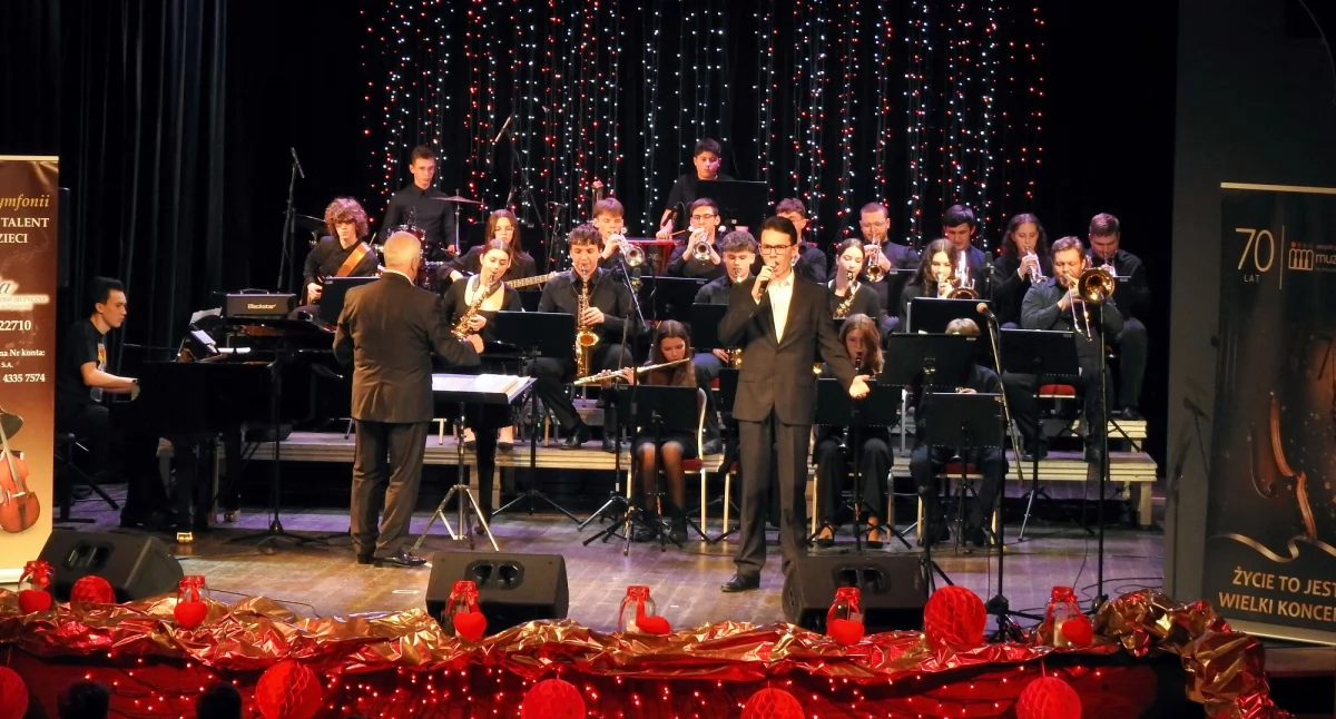 Koncert walentynkowy w wykonaniu uczniów Zespołu Państwowych Szkół Muzycznych im. A. Malawskiego w Przemyślu
