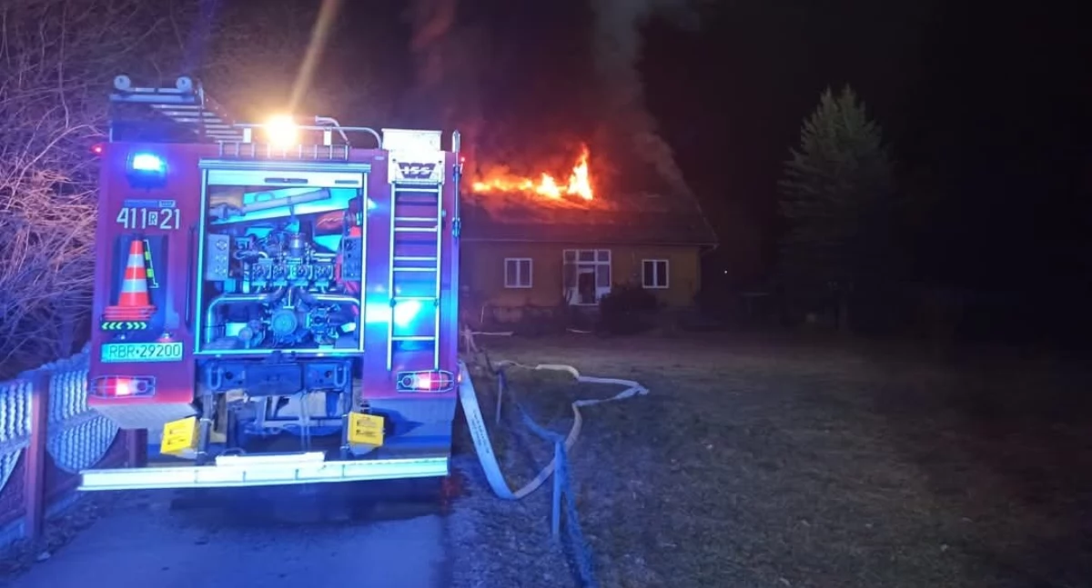 Tragiczny pożar w Brzozowie. Zginęły dwie osoby [ZDJĘCIA]