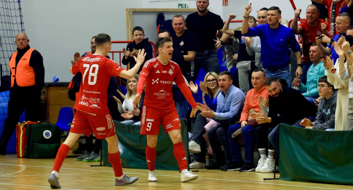 Gładko przy Gładkiej 18. 18. triumf Texom Eurobusu Przemyśl. Hat-trick Artem Fareniuka!