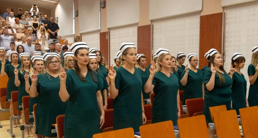 Vivat Academia!