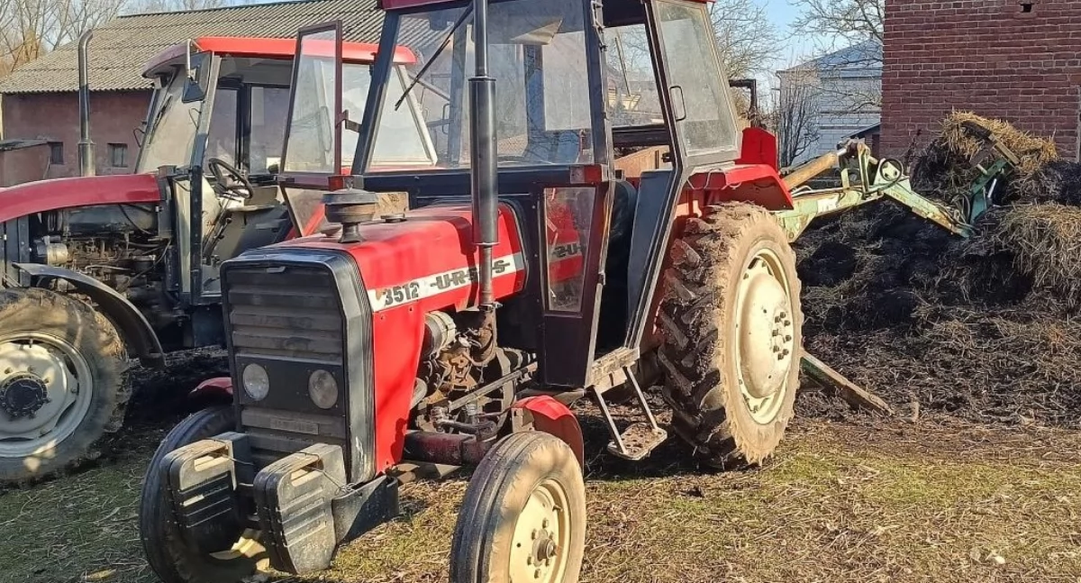 Tragedia w Cieszacinie Wielkim. 63-latek przygnieciony przez sprzęt rolniczy