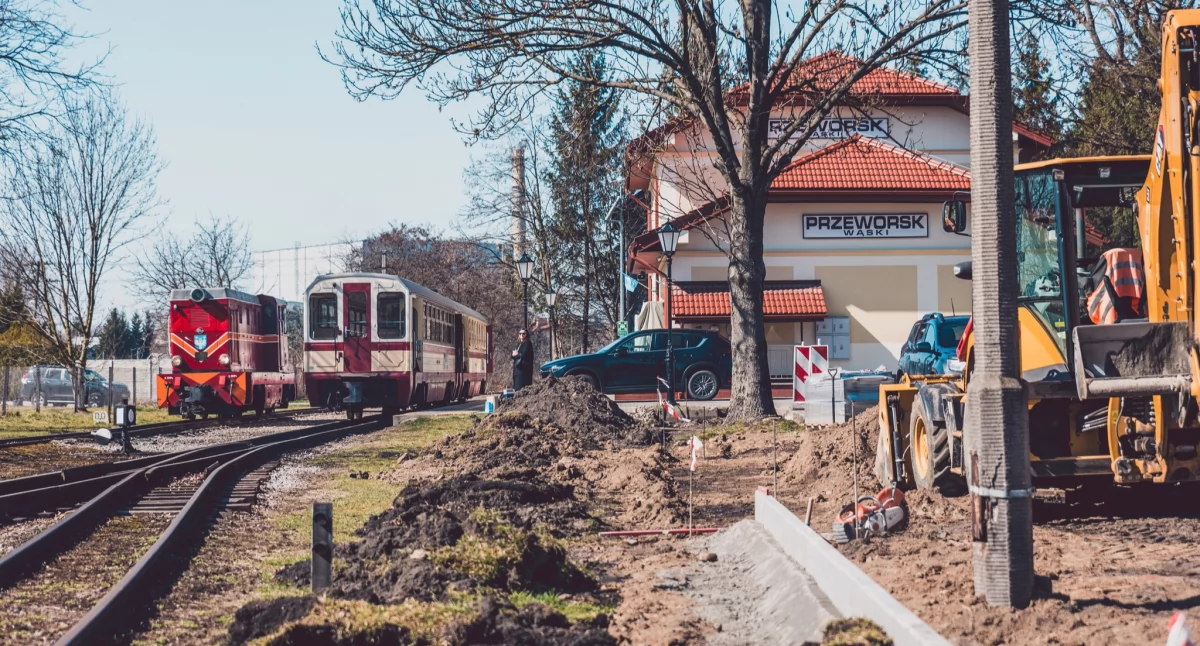 Nowy sezon wąskotorówki z nowymi udogodnieniami i atrakcjami [ZDJĘCIA]