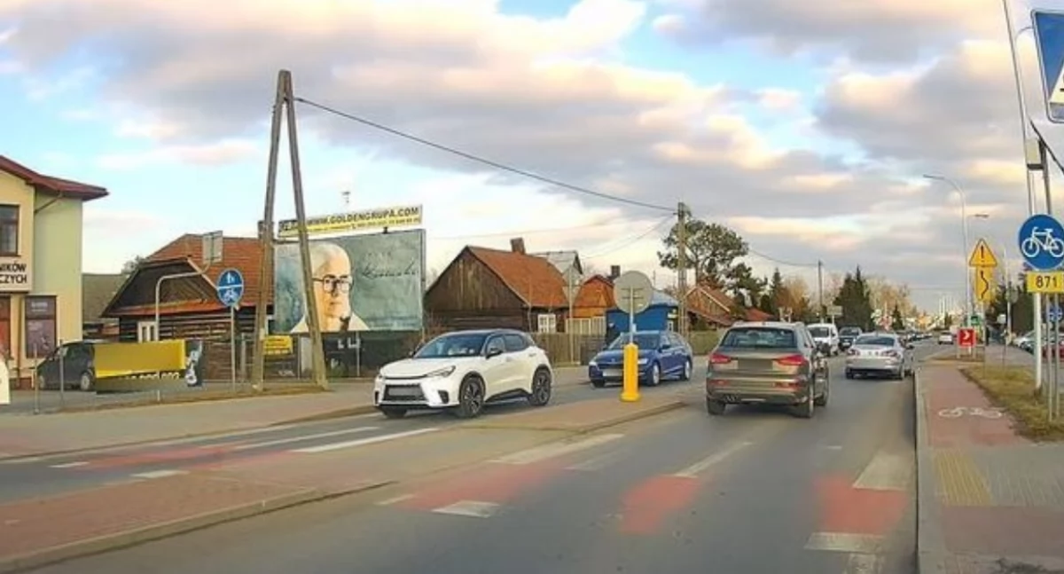 Jazda z 3 promilami. 40-latek wybrał się samochodem po... taśmę malarską