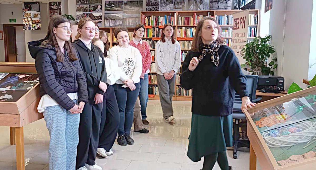 Międzypokoleniowe spotkanie w bibliotece 