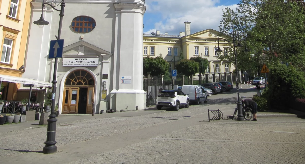 O szkole, która była szpitalem