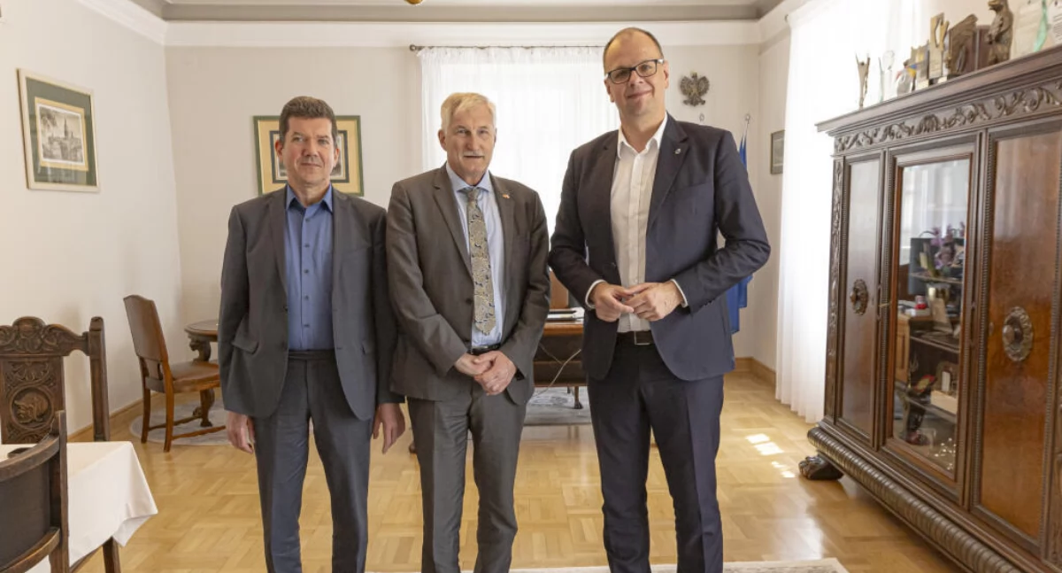 Przyszłość DSD w przemyskich szkołach wciąż pod znakiem zapytania. –  Decyzja w tej sprawie nie została podjęta – brzmi stanowisko miasta po spotkaniu ze stroną niemiecką