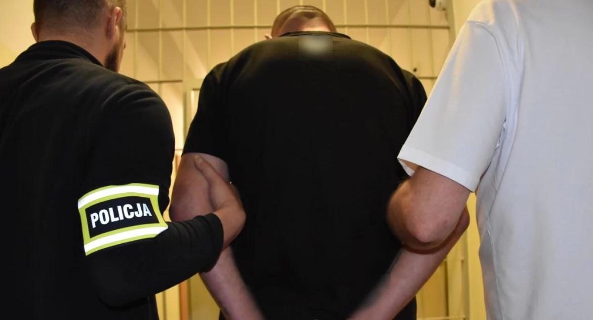 Zaatakowali 48-latka w rejonie jarosławskiego dworca PKP. Odpowiedzą przed sądem