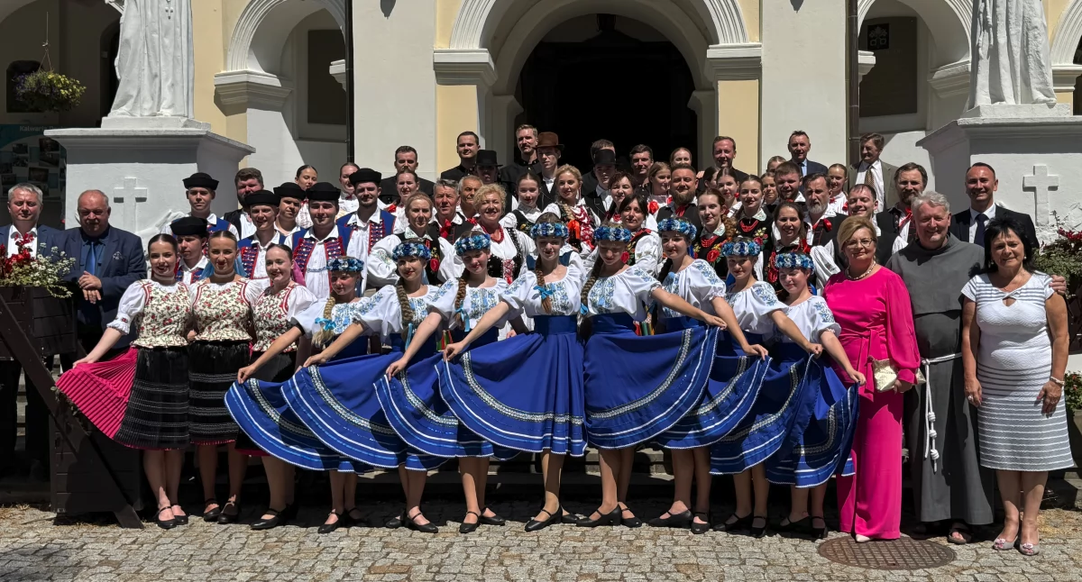 Pieśni, tańce, gospel i wspólna modlitwa. Prezentowali kulturę i muzykę Karpat [ZDJĘCIA, WIDEO]
