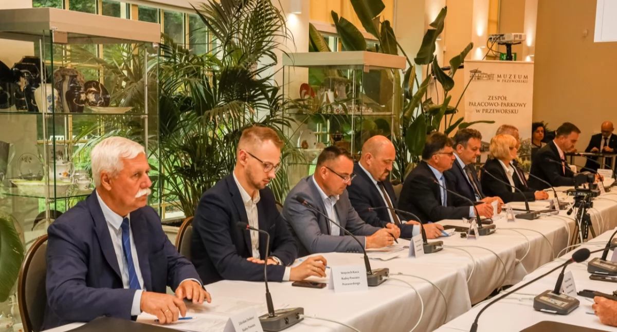 O stacji, strzelnicy i planowanych remontach 