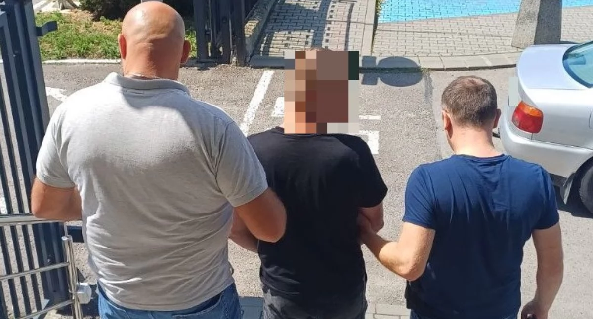 Maczetą potraktował zaparkowane samochody [ZDJĘCIA]