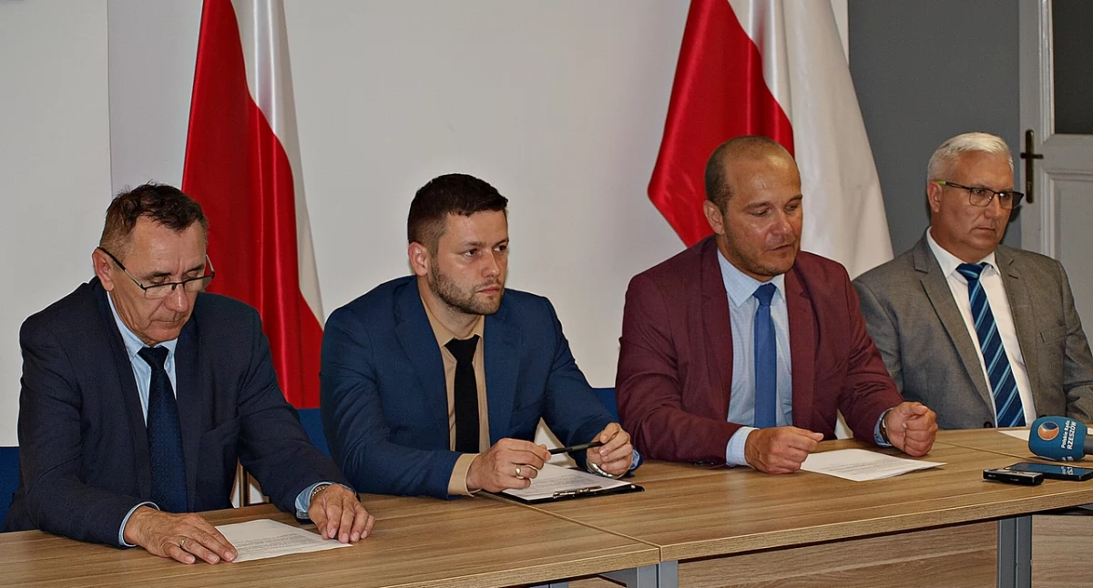 Radni niezależni przeciw tworzeniu zespołów szkolno-przedszkolnych w Przemyślu