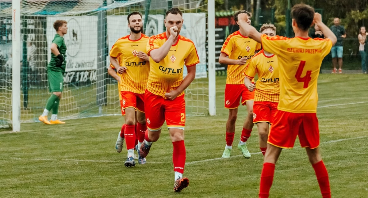 „Wejście smoka” beniaminka z Urzejowic. Efektowne triumfy Orła, Czuwaju i Sokoła