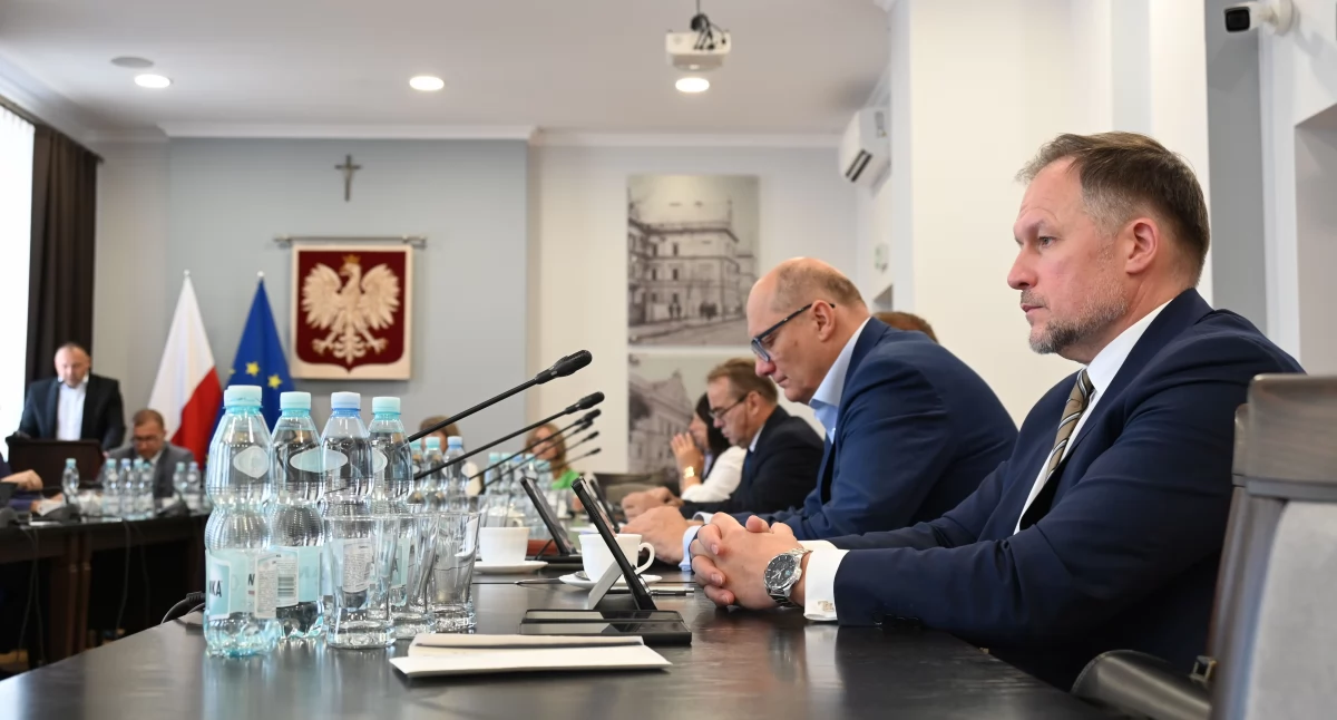 Przeszło 15 mln zł na drogi i ulice. Radni zdecydowali o ważnych inwestycjach 