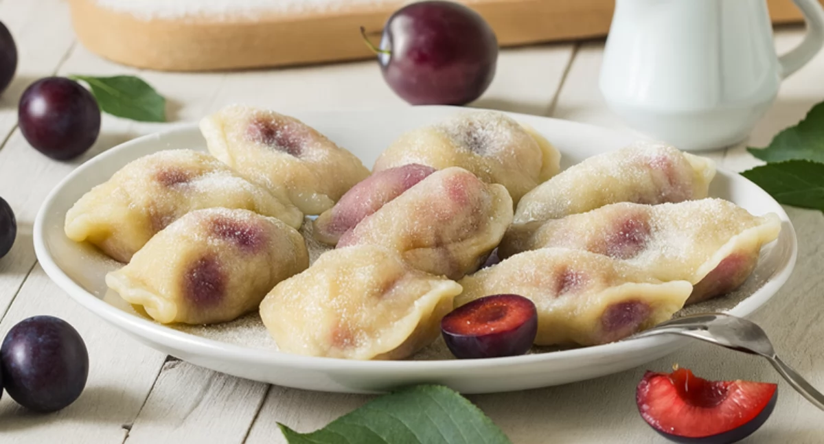 Fit pierogi ze śliwkami