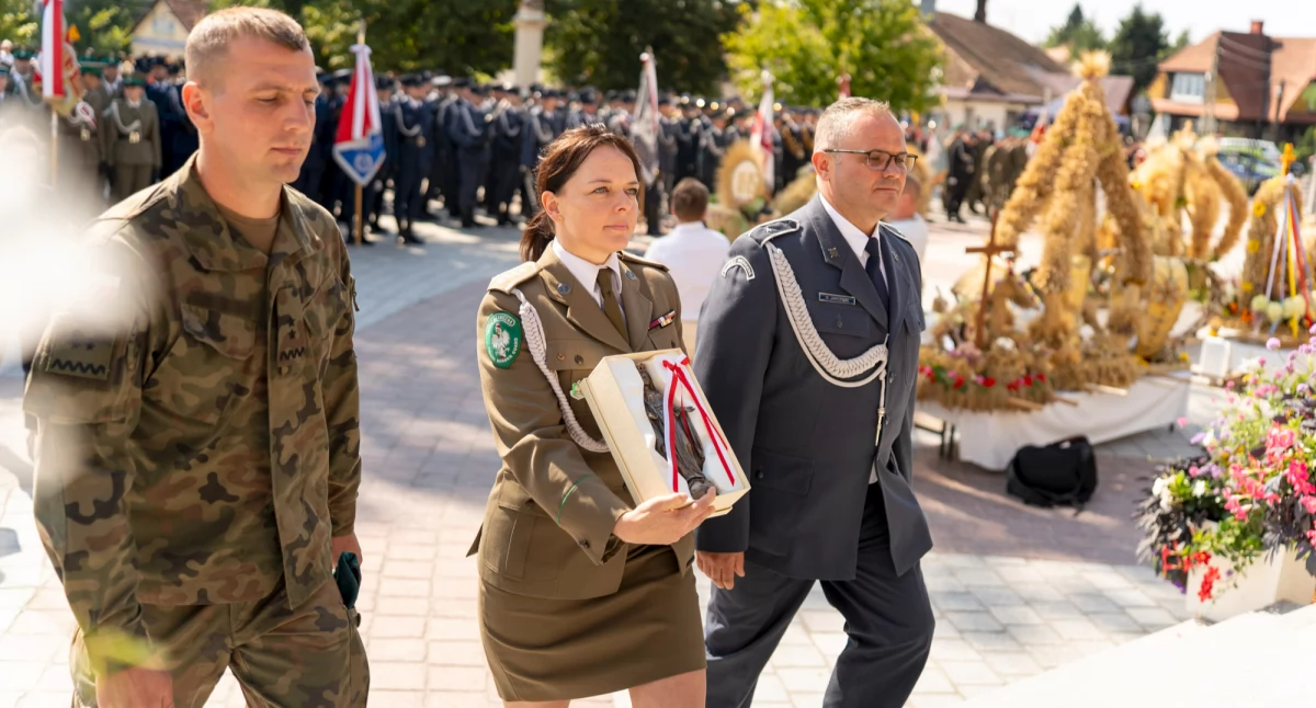 Mundurowi pielgrzymowali do Leżajska [ZDJĘCIA]