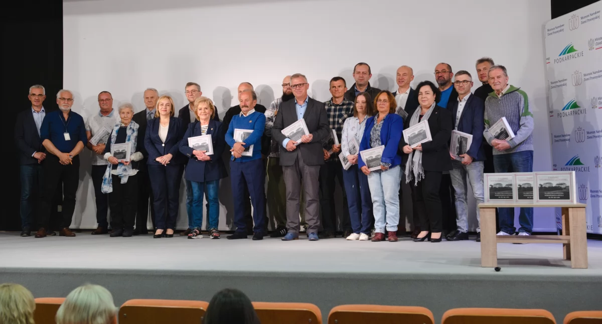 Sześć wieków szpitalnictwa nad Sanem. Promocja albumu [ZDJĘCIA]