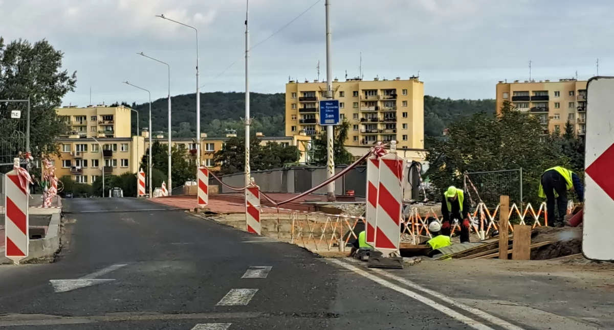 Remont mostu Siwca na ostatniej prostej. Kiedy zniknie „wahadełko”?