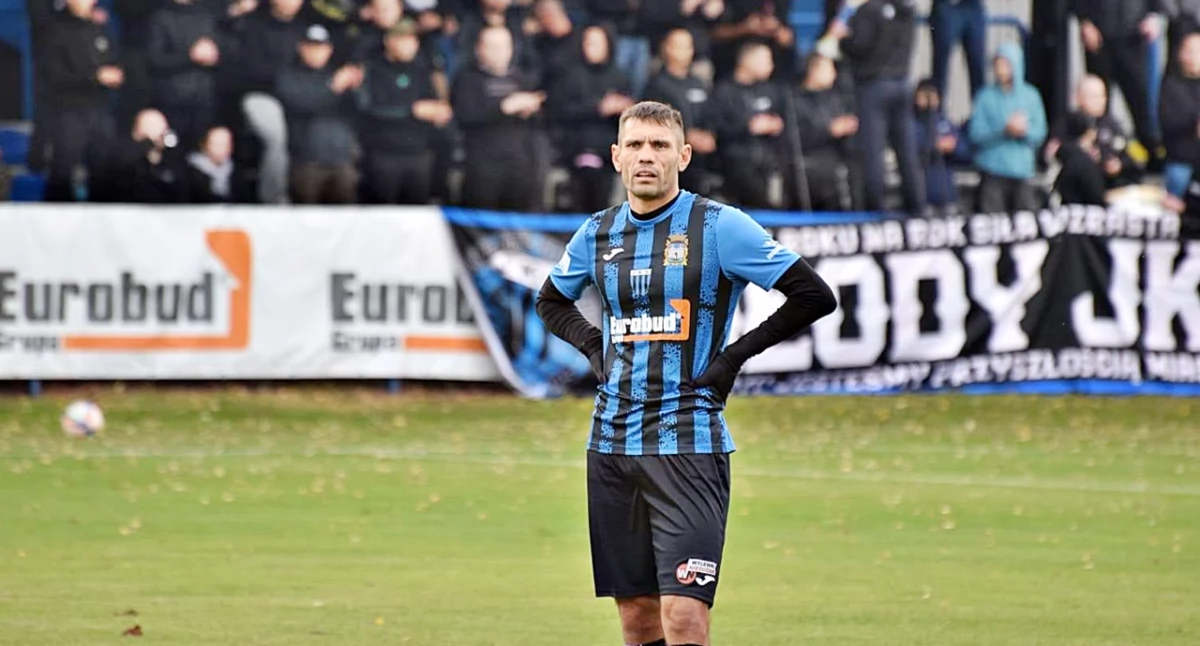 JKS zdecydowanie lepszy w derbach. Hat-trick Wojciecha Reimana. Spora niespodzianka w Nowotańcu