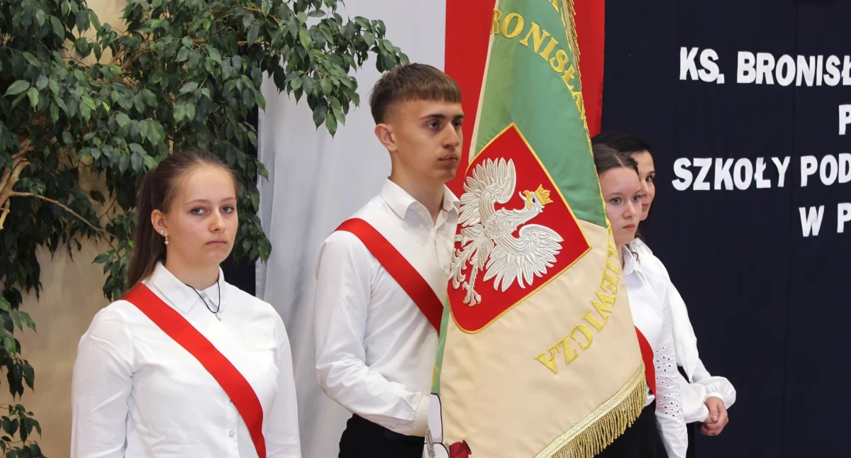 Pruchnicka „Jedynka” otrzymała imię ks. Bronisława Markiewicza [ZDJĘCIA]